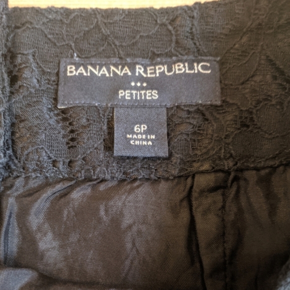Banana Republic Lace Pencil Skirt - Picture 6 of 6